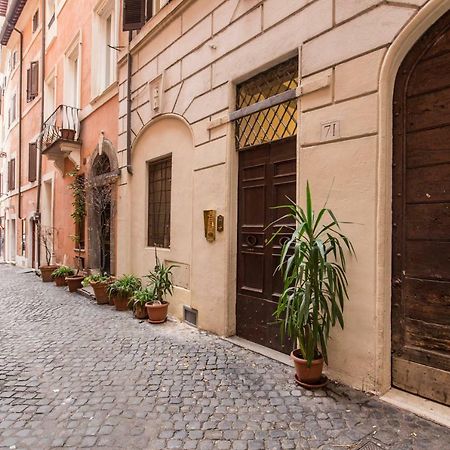 Апартаменты Fresh House Trevi 1 Рим Экстерьер фото